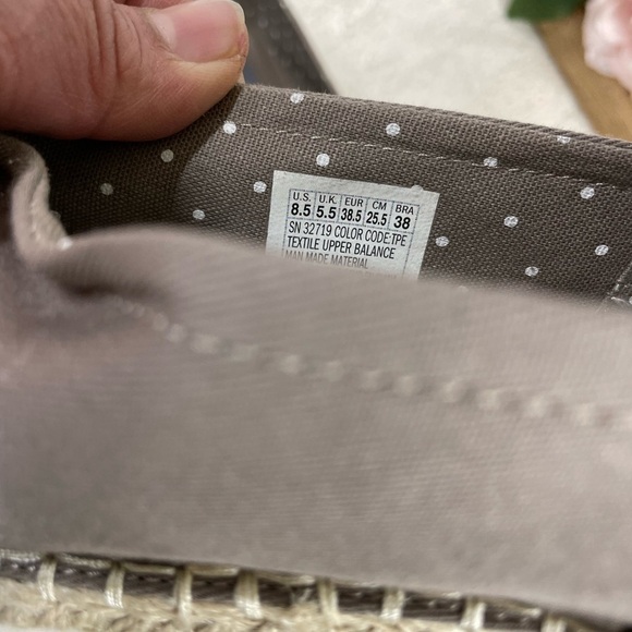 Bobs Skechers shoes size 8.5 - Picture 3 of 6